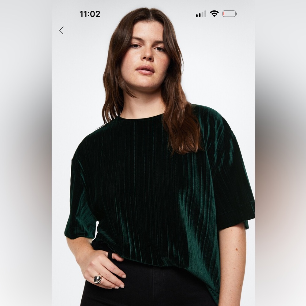 Mango green velvet T-shirt xl